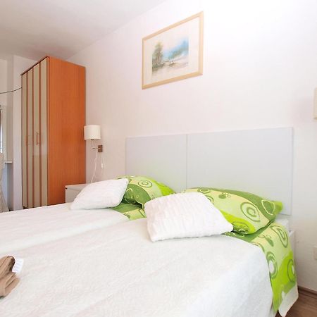 Apartments Tereza 1352 Pula Exterior photo